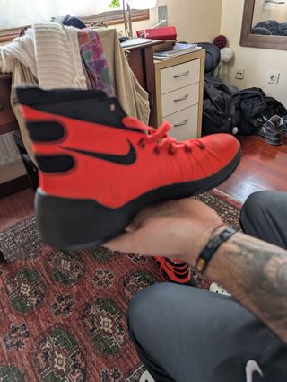Zapatillas Nike baloncesto rojas