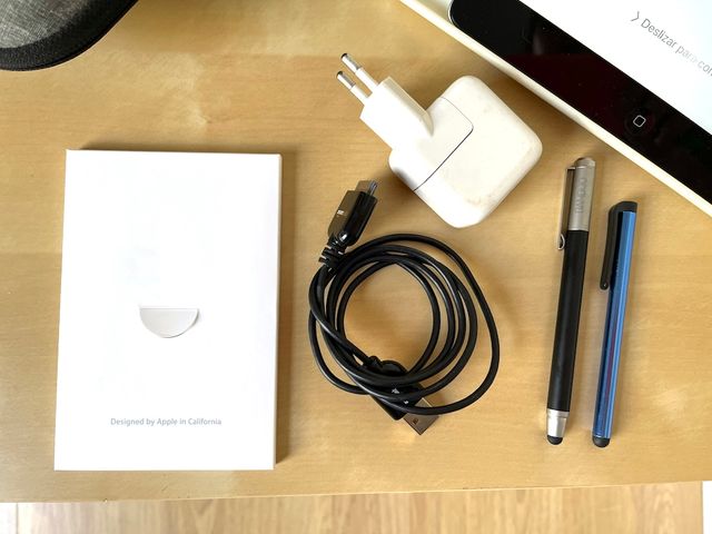 Apple iPad 3 16GB wifi+4G negro y accesorios