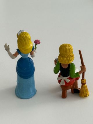 Muñeco PVC cenicienta años 80