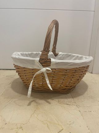 Cesta de mimbre