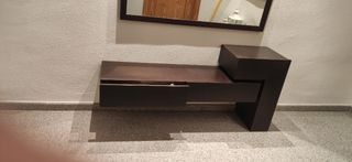 Mueble recibidor y espejo color wengué