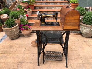Maquina de coser antigua singer