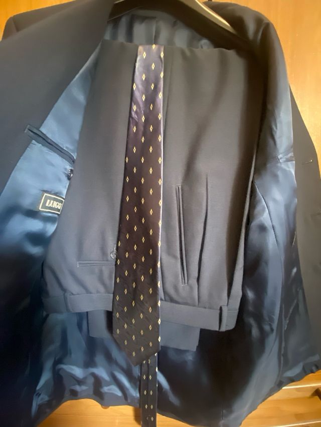 Traje hombre azul marino MODELO Luiggi