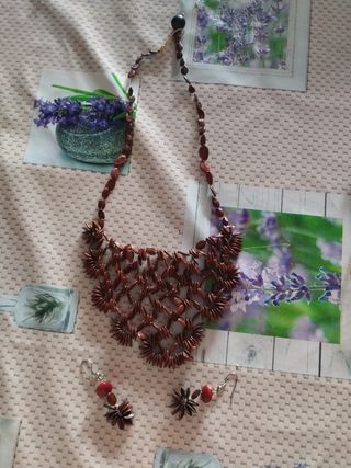 JUEGO DE COLLAR Y PENDIENTES