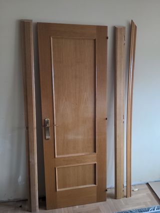 Dos puertas roble izquierdas.