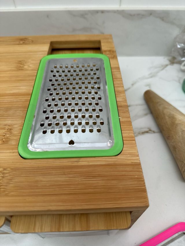 Rallador de madera  con cajones