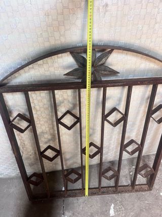 Reja ventana antigua - hierro