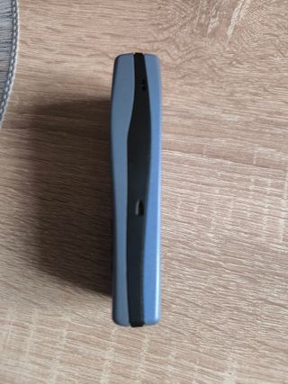 Teléfono Nokia 7250 sin cargador