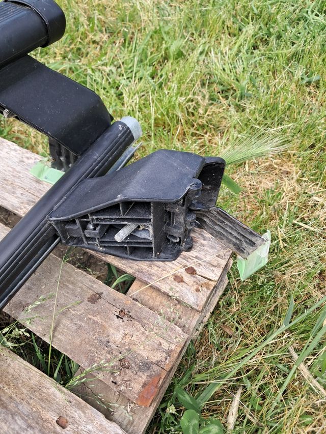 Porta pacchi universale