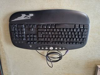 Teclado multimedia logitech