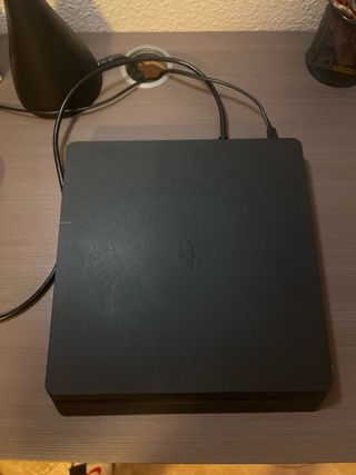 PS4 SLIM