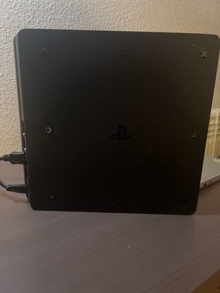 PS4 SLIM