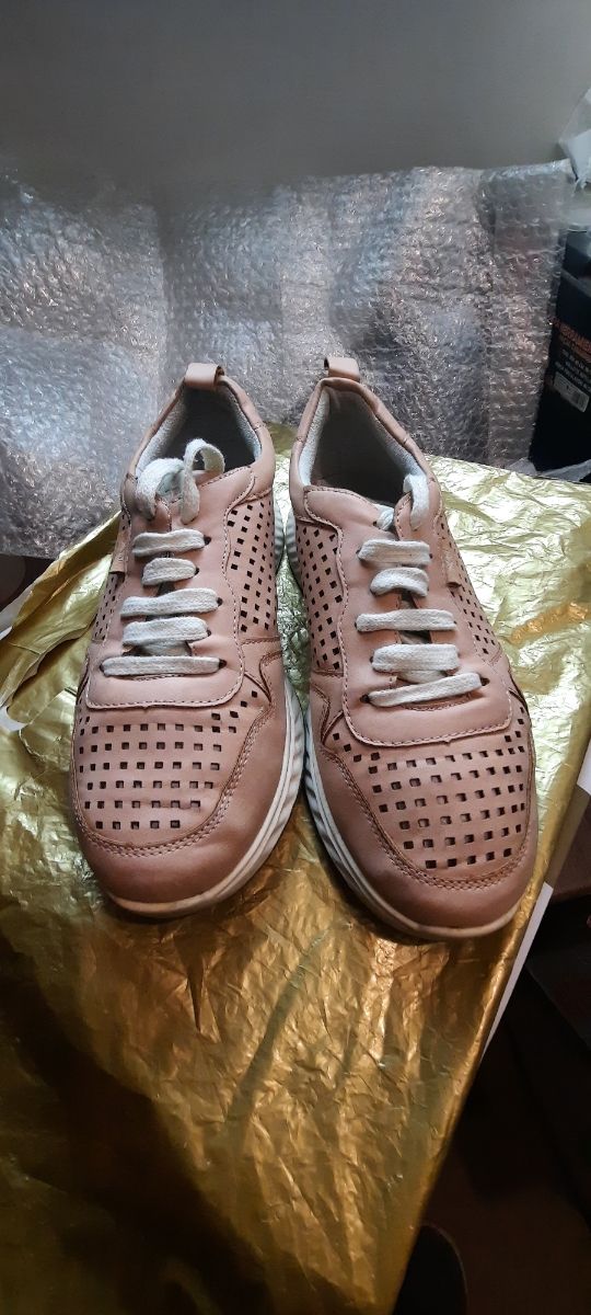 Zapatillas poco usadas