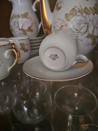 Juego de té porcelana rosas - dorado