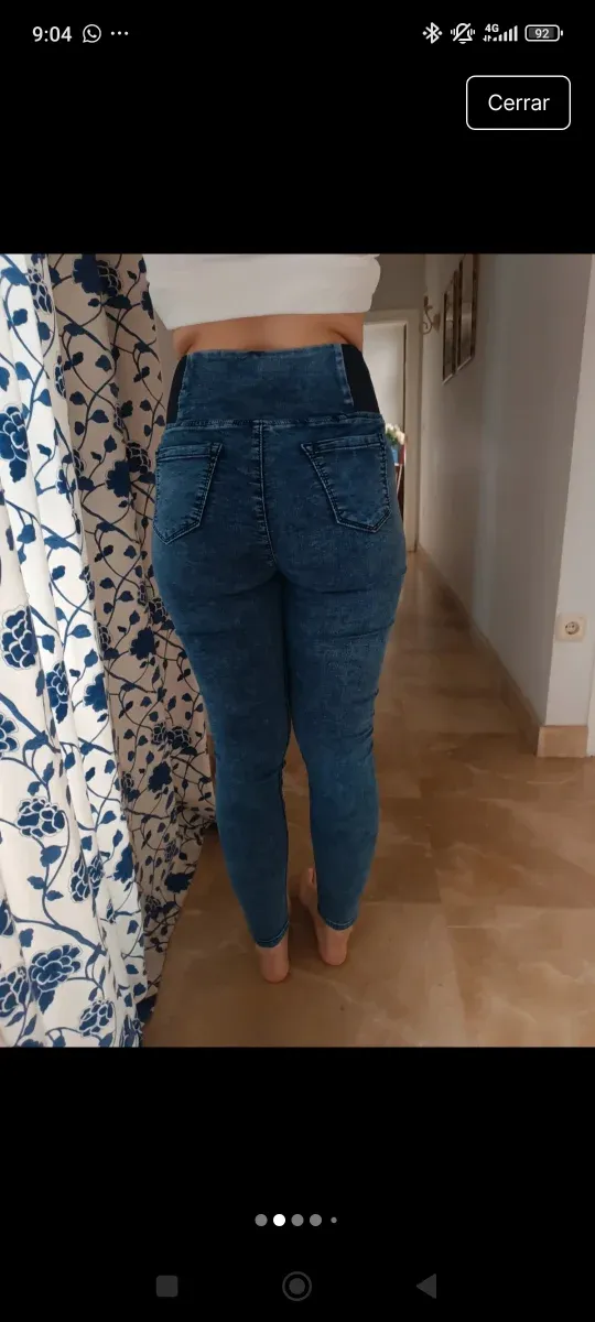 Pantalones pitillo colombianos