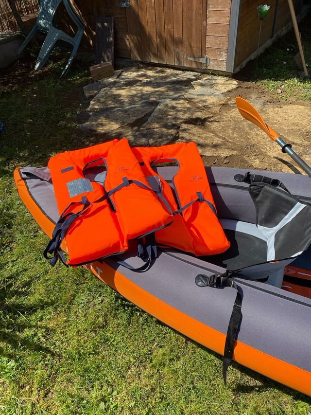 Canoa gonfiabile 3 posti + remi  pompa