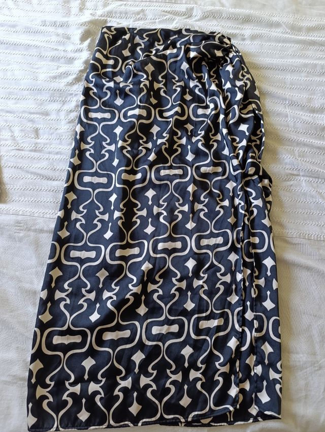 Falda pareo midi estampado geométrico Zara talla X