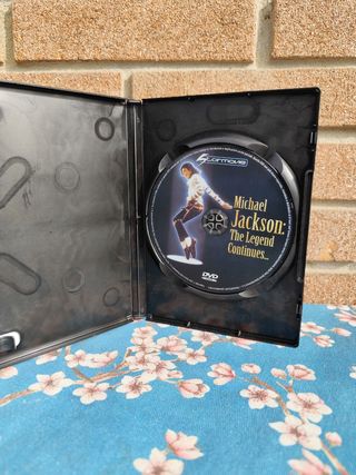 DVD Michael Jackson: The Legend Continues