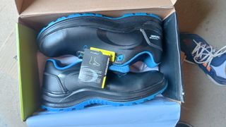 Zapatos seguridad Forli - y dos moviles