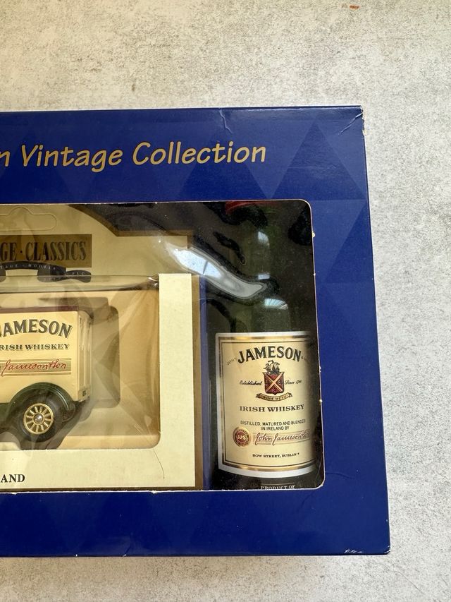 Coche y Botella Jameson Edicion Limitada Lledo