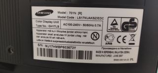 SE VENDE PANTALLA SAMSUNG 17"PLATA, NO FUNCIONA.