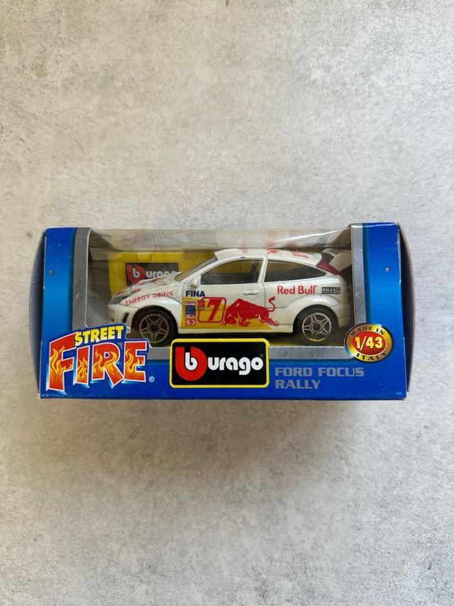 Ford Focus Rally Vintage Redbull Burago Street Fire
