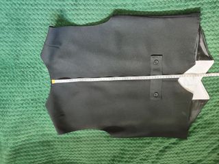 Venderé un chaleco de hombre, hecho a pedido.