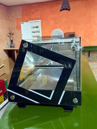 Se vende vitrina refrigerada de barra