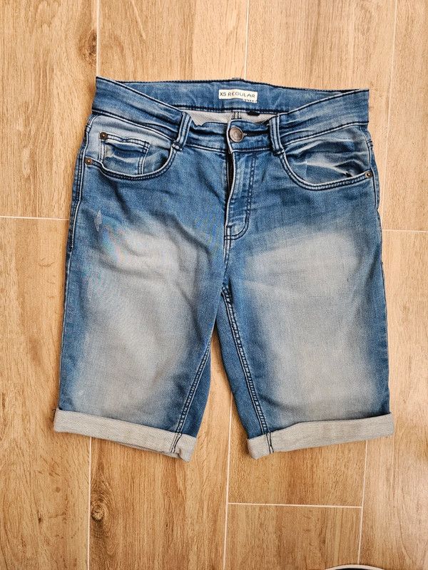 Conjunto Bermuda y camiseta, ver descripción