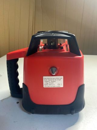 VEVOR NIVEL LASER AUTONIVELANTE