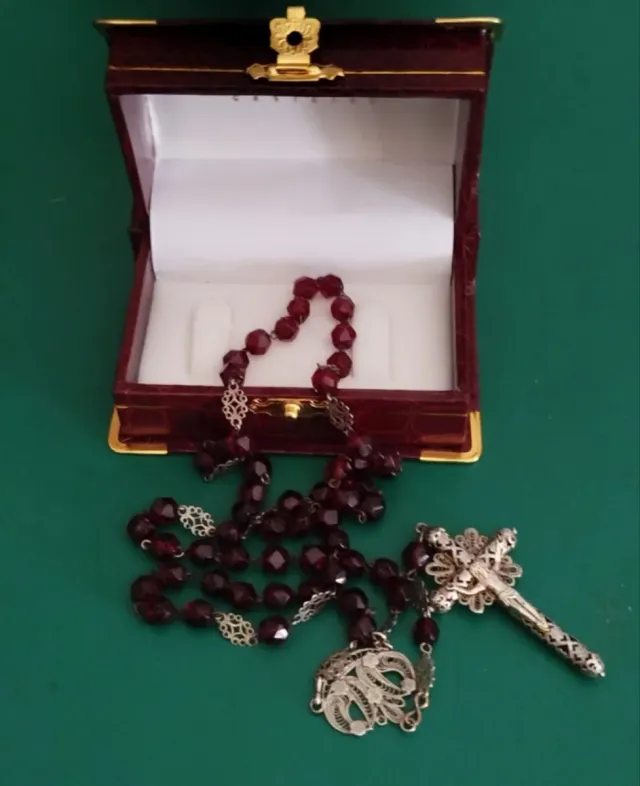 Rosario cristal granate, filigrana plata Mantilla