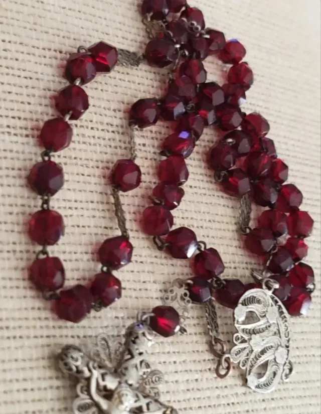 Rosario cristal granate, filigrana plata Mantilla
