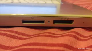Ordenador portátil Sony VGN-N21E