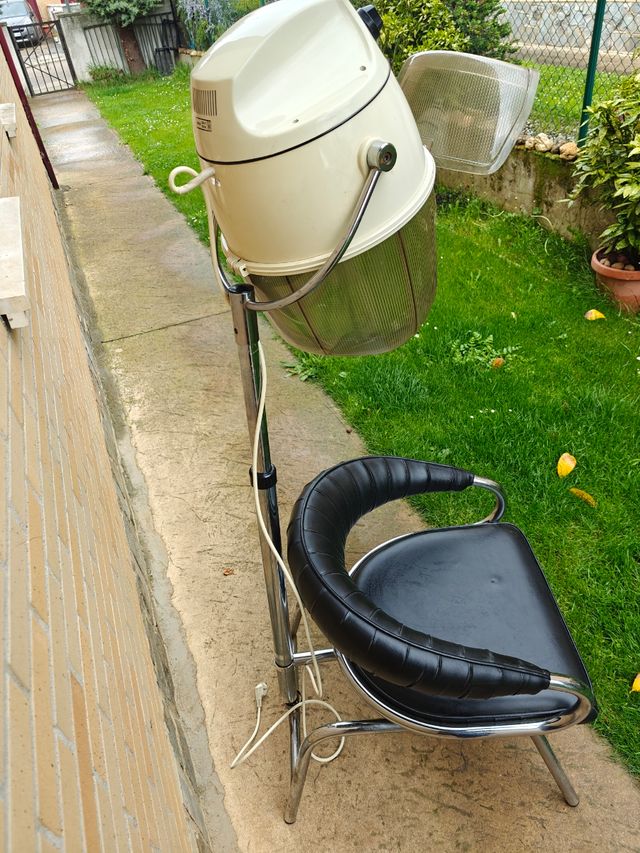 Secador casco vintage para peluquería
