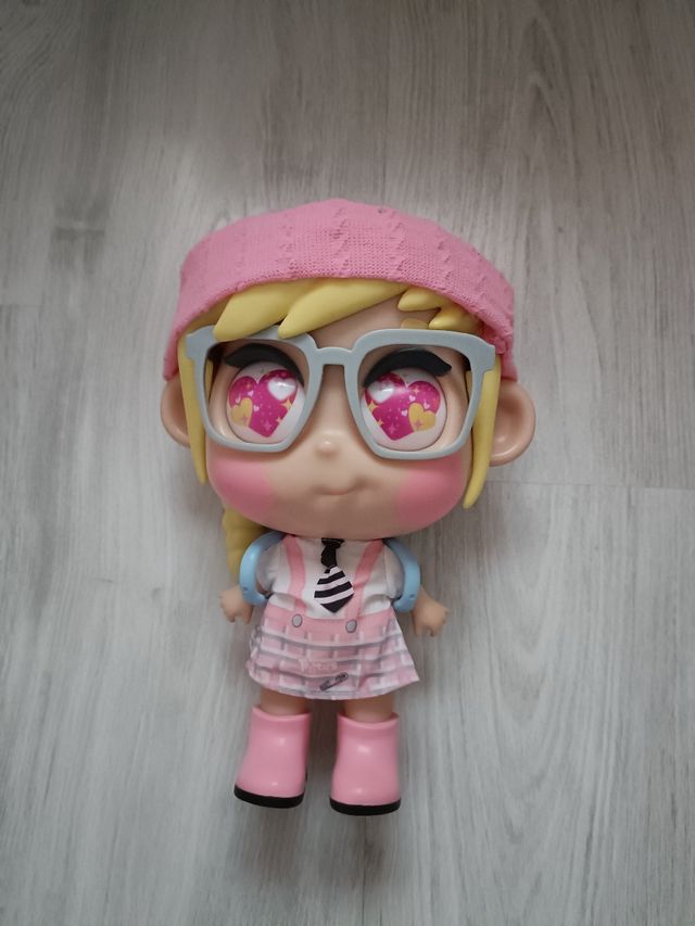 Lucy Trottie Doll - Giocattolo per bambini