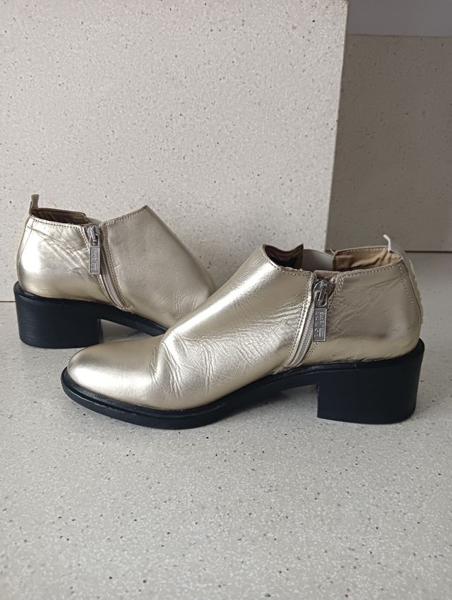 Botines TOMMY HILFIGER JEANS Dorados.