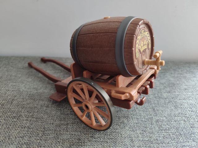 Carro medieval con tonel