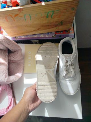 Zapatillas Puma blancas unisex