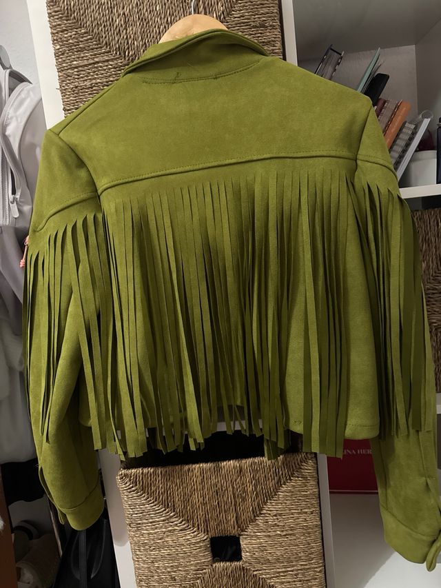 Chaqueta verde oliva flecos