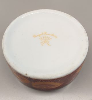 Scatolina rotonda in porcellana