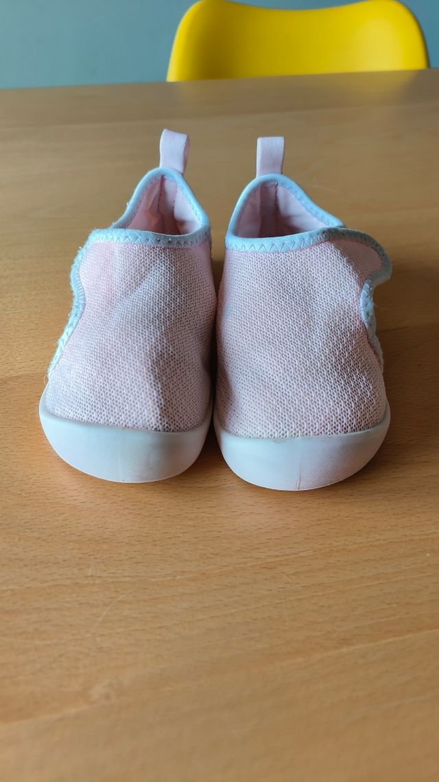 Zapatillas rosa talla 24