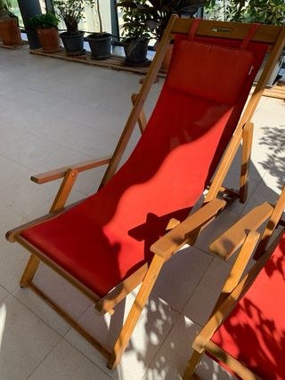 2 Hamacas de madera rojas