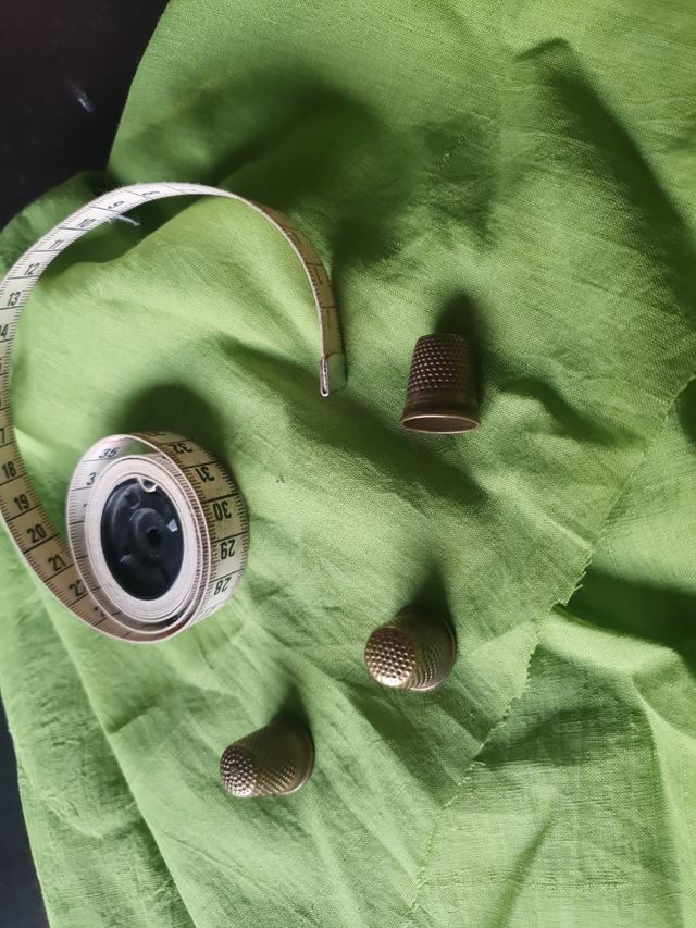 Oggetti antichi da sartoria