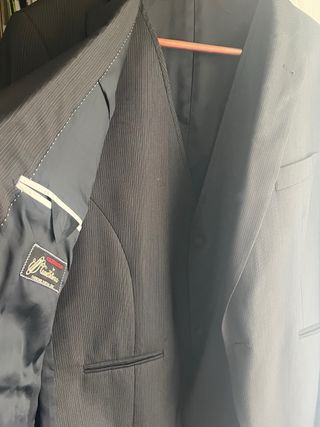 Traje caballero gris - chaleco
Usado una vez