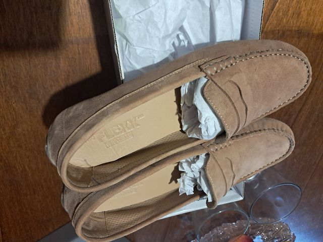 Mocassini scamosciati beige