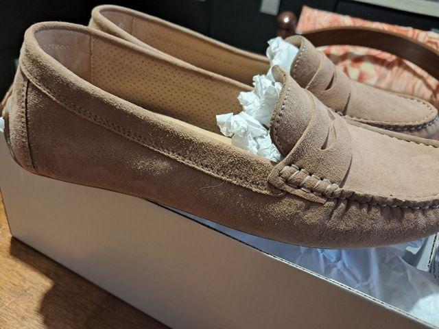 Mocassini scamosciati beige