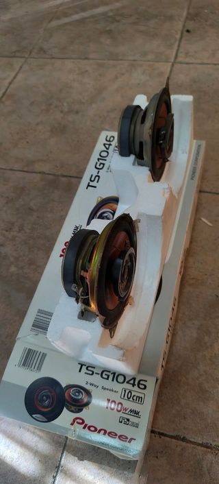 Altavoces Sony , Pioneer y Kenwood Subwoofer