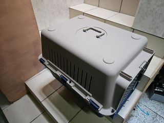 Transportín grande beige y azul