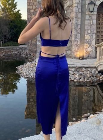 Vestido midi satinado espalda abierta zara