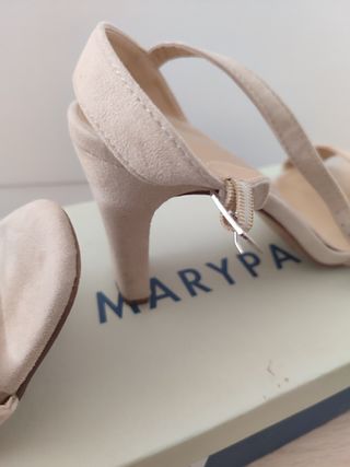 Sandalia beis tacón alto solo usadas dos dias